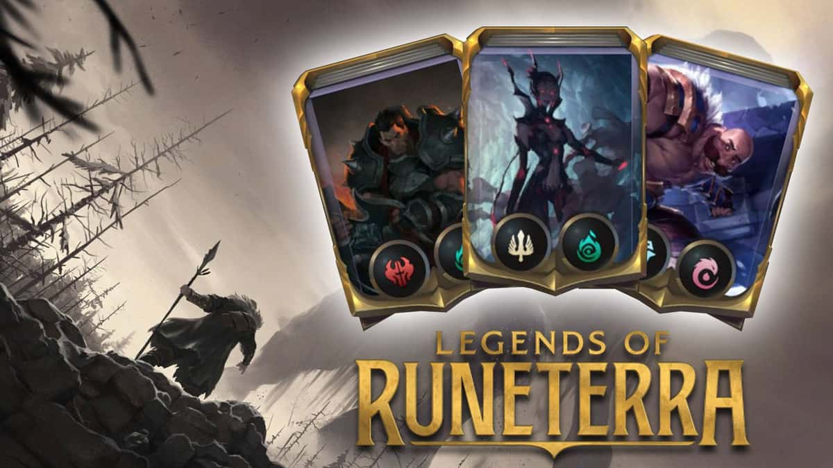 3 decks surplombant le logo de Legends of Runeterra