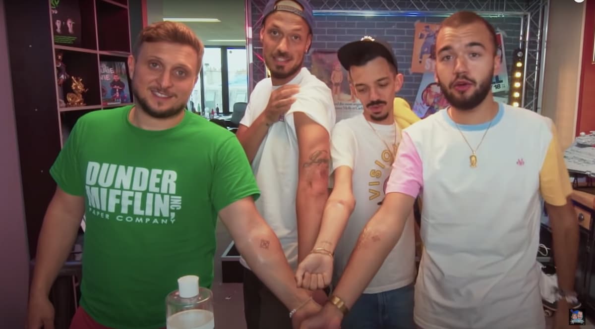 Mcfly, Carlito, Bigflo et Oli se font tatouer