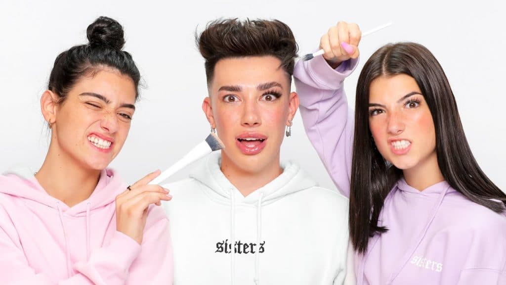 James Charles est de nouveau sous le feu des critiques