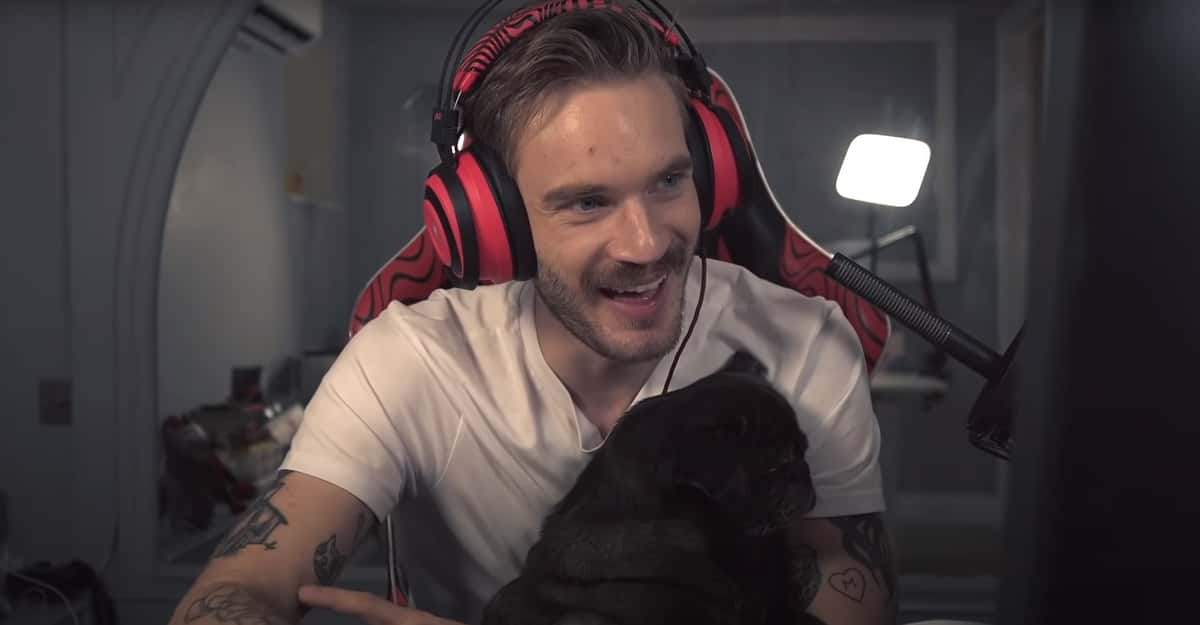 PewDie a qualifié son attitude d'étrange dans ses anciennes vidéos