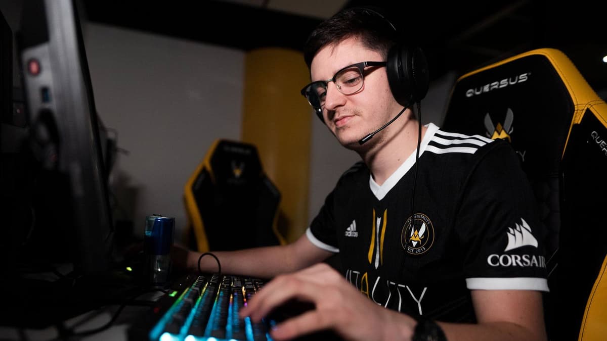 Apex CSGO Vitality pause scène compétitive