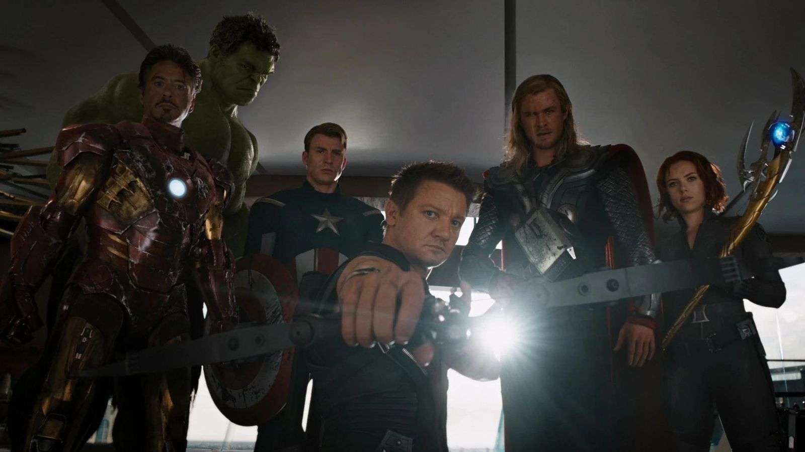 Iron Man, Hulk, Captain America, Hawkeye, Thor et Black Widow dans Avengers (2012)